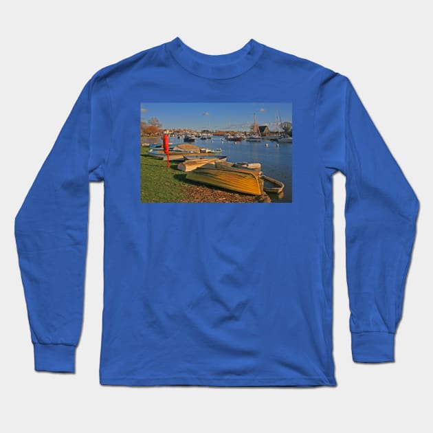 River Stour, Christchurch, January 2024 Long Sleeve T-Shirt by RedHillDigital